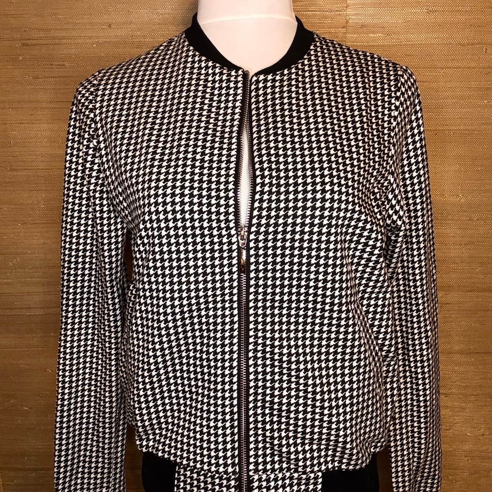 Stylish Black and White Houndstooth Bomber Jacket